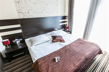 Diament Plaza Hotel